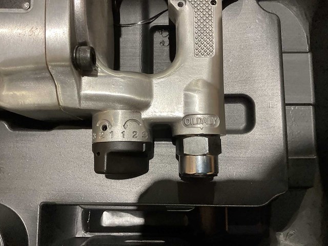 Dw 1” air impact wrench pneumatische slagmoersleutel - afbeelding 38 van  39