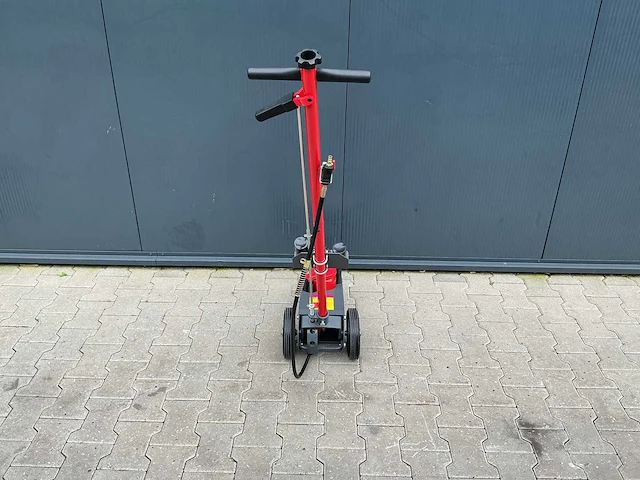 Dw 22 ton service bottle jack garagekrik - afbeelding 9 van  14