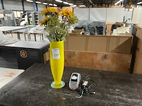 Dymo labelwriter 330 turbo labelprinter, vaas met kunstbloemen - afbeelding 1 van  6