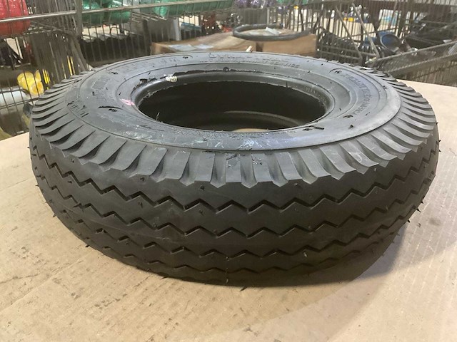 Dyna-trac pneumatic tire - afbeelding 4 van  4
