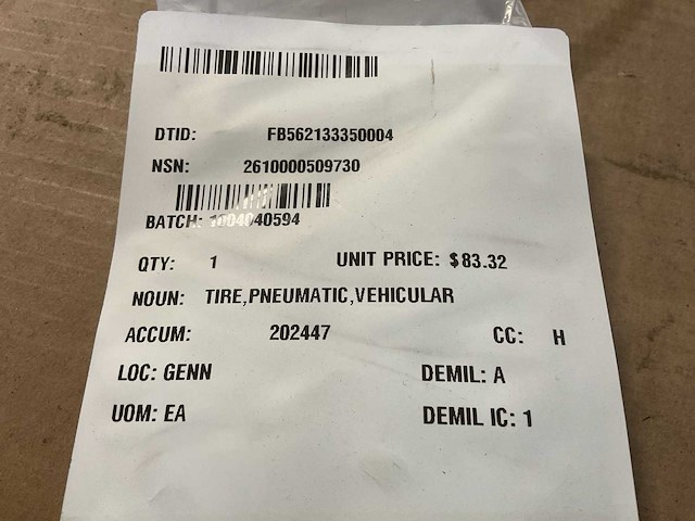 Dyna-trac pneumatic tire - afbeelding 1 van  4