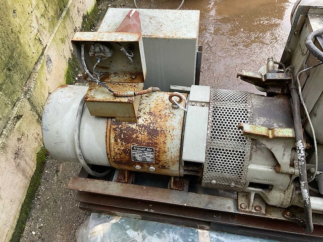 Dynaf d311 15 kw stroomgenerator - afbeelding 5 van  10