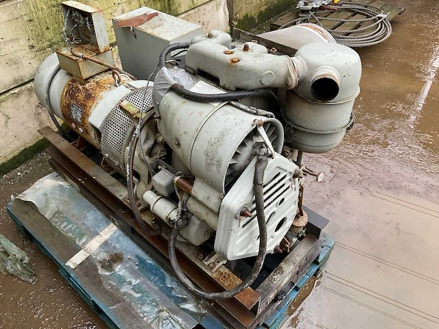 Dynaf d311 15 kw stroomgenerator - afbeelding 6 van  10