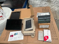 Dynalite touch screens (3x) - afbeelding 1 van  7