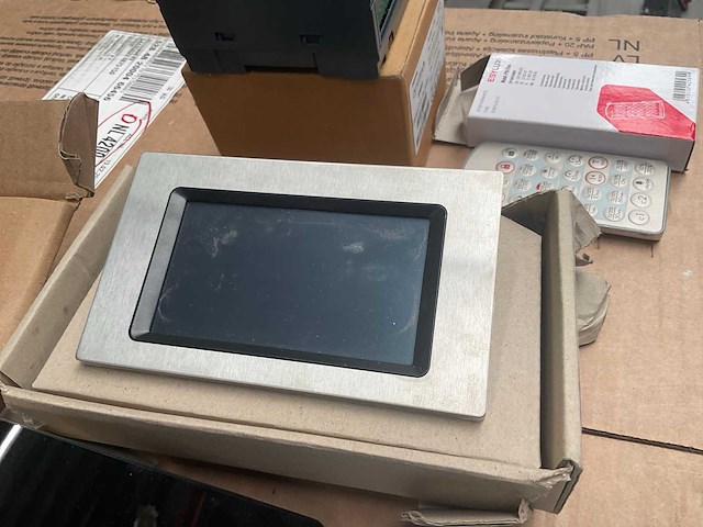Dynalite touch screens (3x) - afbeelding 3 van  7