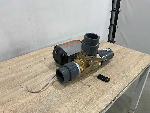 Dynaquip - kogelpomp met afstandsbediening - afbeelding 2 van  3