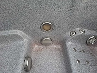 Dynastie spa 3 persoons amerikaans jacuzzi en buitenspa - afbeelding 7 van  7