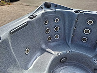 Dynasty 6 persoons amerikaans jacuzzi en buitenspa - afbeelding 18 van  33