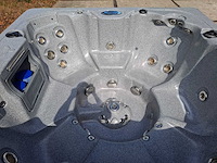 Dynasty 6 persoons amerikaans jacuzzi en buitenspa - afbeelding 8 van  33