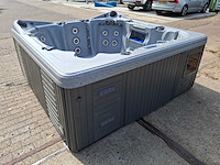 Dynasty 6 persoons amerikaans jacuzzi en buitenspa - afbeelding 24 van  28