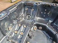 Dynasty 6 persoons jacuzzi en buitenspa - afbeelding 5 van  33