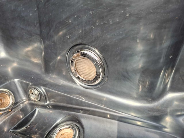 Dynasty 6 persoons jacuzzi en buitenspa - afbeelding 29 van  33