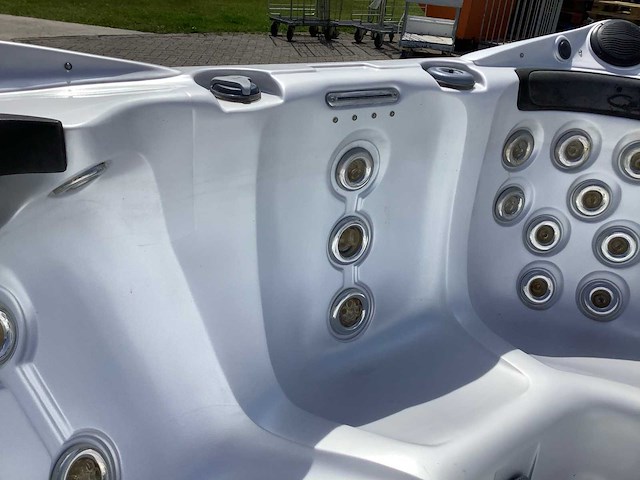 Dynasty spa - jaccuzi - afbeelding 5 van  21