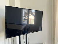 Dyon smart 43 xt televisie op statief - afbeelding 2 van  5
