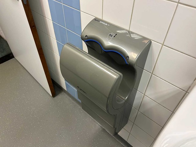 Dyson - airblade mk2 - toiletaccessoire (2x) - afbeelding 1 van  4