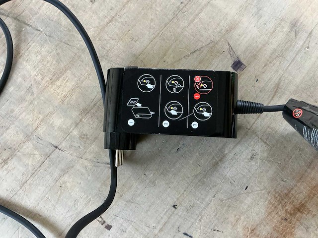 Dyson airstrait stijltang - afbeelding 4 van  5