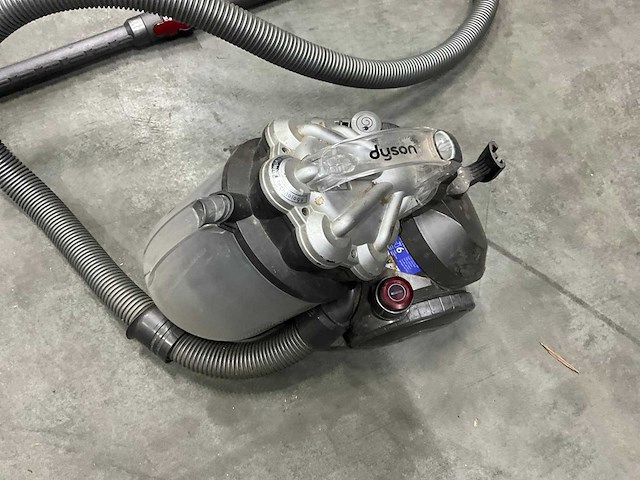 Dyson gebruikte stofzuigers (3x) - afbeelding 3 van  9