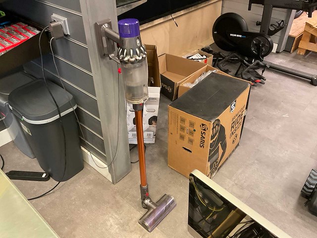 Dyson stofzuiger - afbeelding 2 van  3