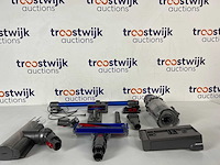 Dyson v11 absolute steelstofzuiger | samsung ls27d800uauxen monitor - afbeelding 2 van  4