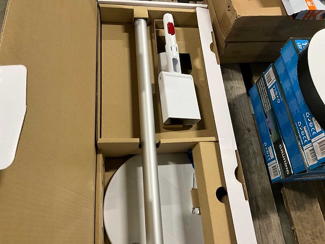 Dyson v11 stofzuiger dockingstation - afbeelding 3 van  4