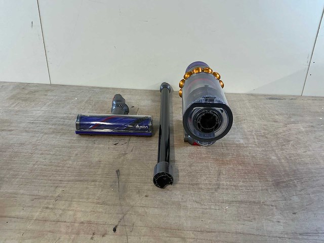 Dyson v15 detect absolute steelstofzuiger - afbeelding 1 van  9