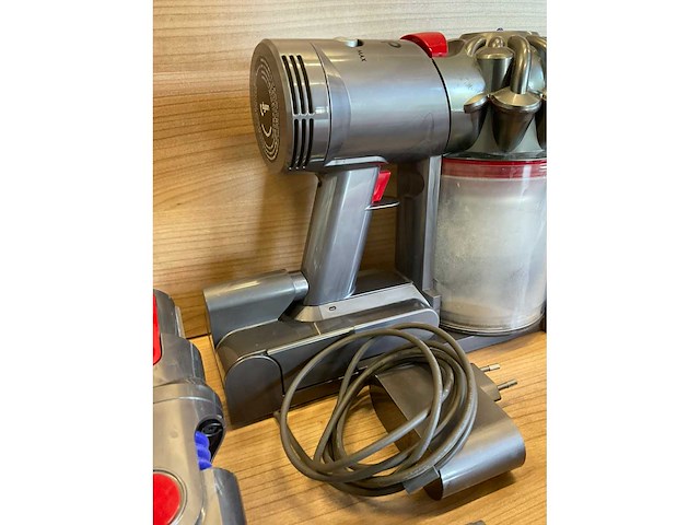 Dyson v7 absolute steel stofzuiger - afbeelding 6 van  6