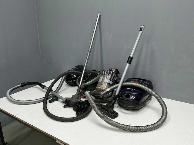 Dyson/philips/electrolux stofzuiger (4x) - afbeelding 1 van  7