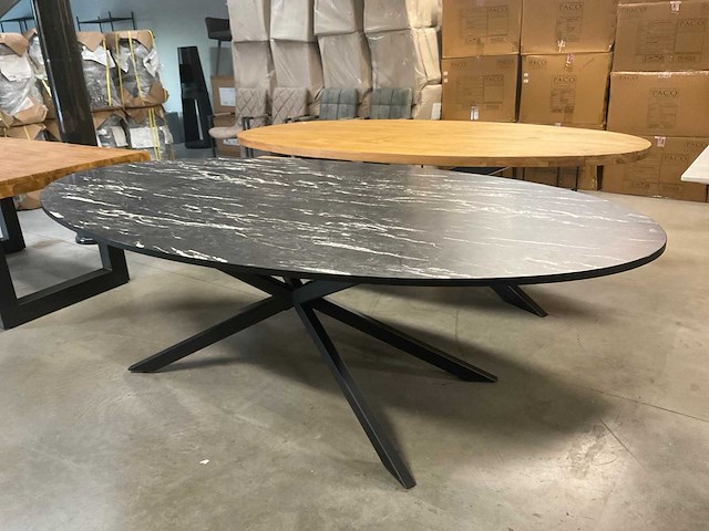 Dyus eetkamertafel - afbeelding 1 van  8