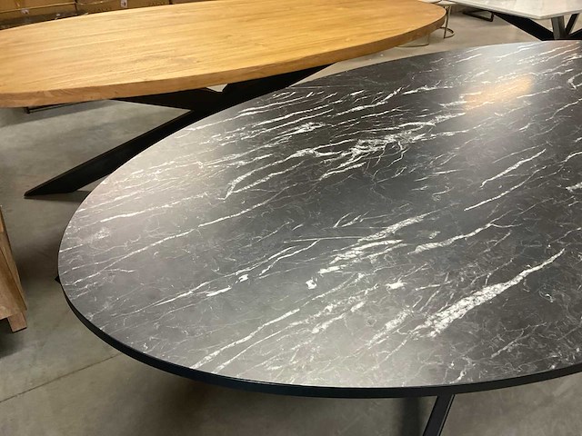 Dyus eetkamertafel - afbeelding 4 van  8