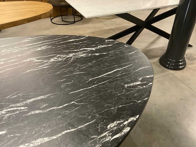 Dyus eetkamertafel - afbeelding 7 van  8