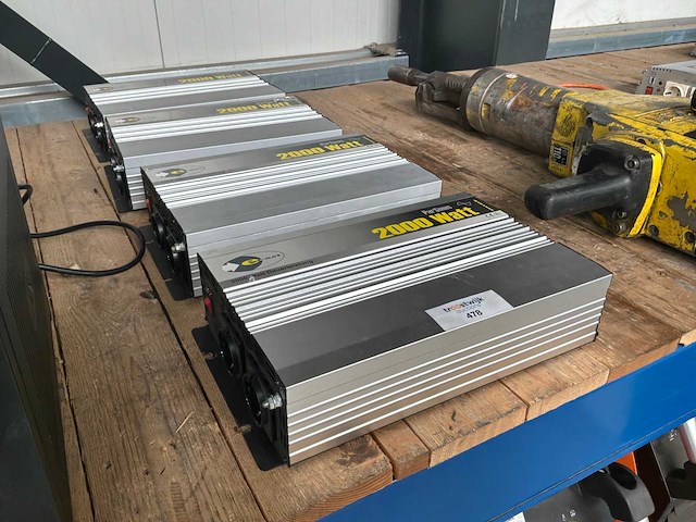 E-ast hpls-2000-12 omvormer (4x) - afbeelding 1 van  7