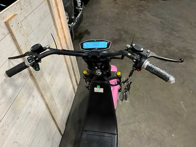 E-chopper roze - afbeelding 9 van  13