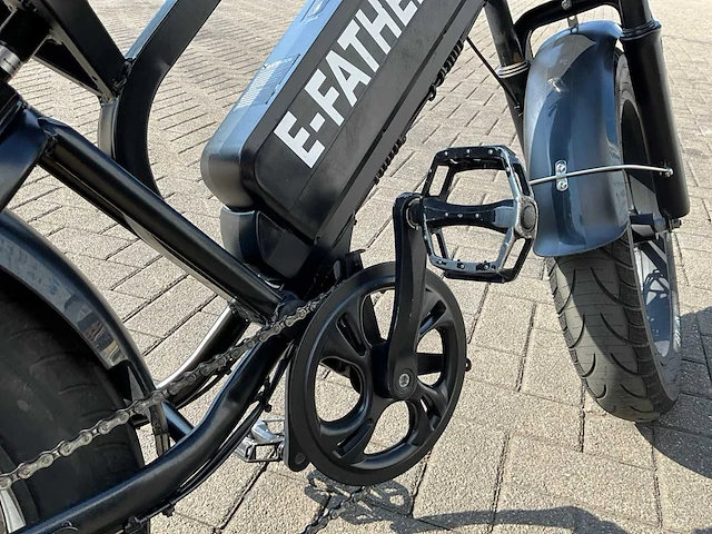 E-father fatbike elektrische fiets - afbeelding 8 van  11