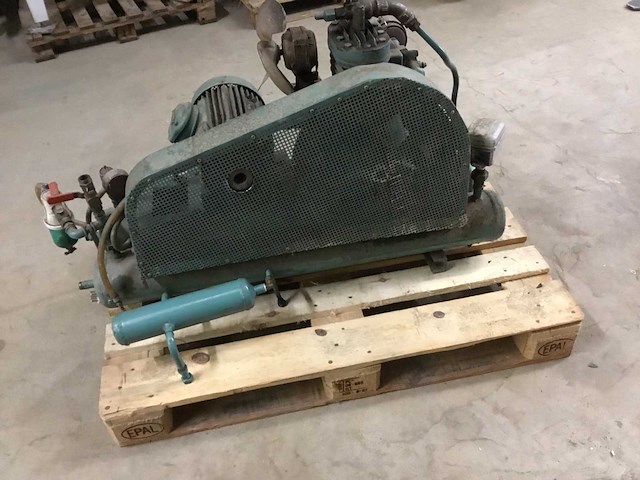 E-m-f dordt luchtcompressor - afbeelding 4 van  7