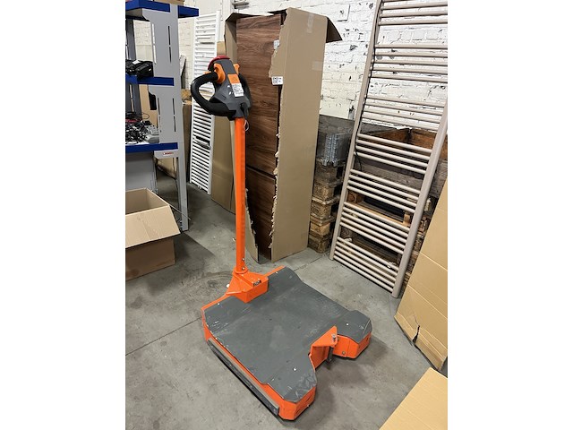 E-runner, elektrische trekhulp voor magazijnen - afbeelding 3 van  10