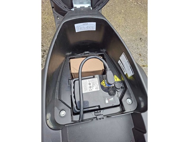 E-scooter, la souris, e-sourini, 2021 - afbeelding 6 van  27