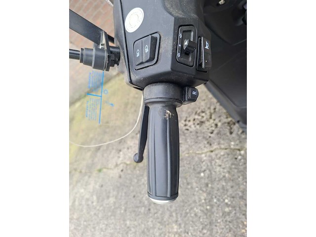 E-scooter, la souris, e-sourini, 2021 - afbeelding 10 van  27