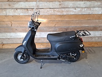 E-scooter, la souris, e-sourini, 2021