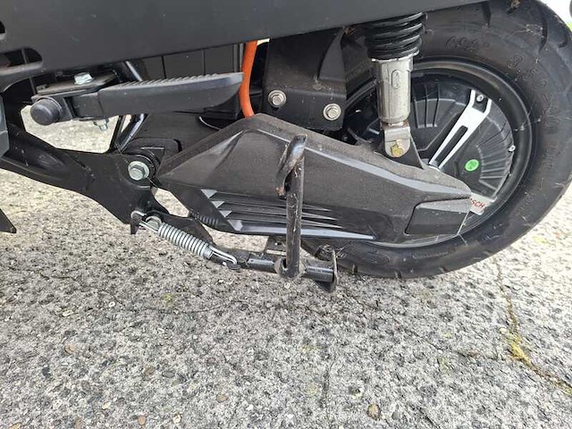 E-scooter, la souris, e-sourini, 2021 - afbeelding 13 van  27