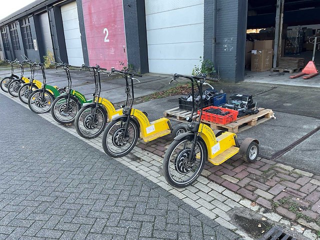 E-scooter swingtrike (8x) - afbeelding 1 van  31