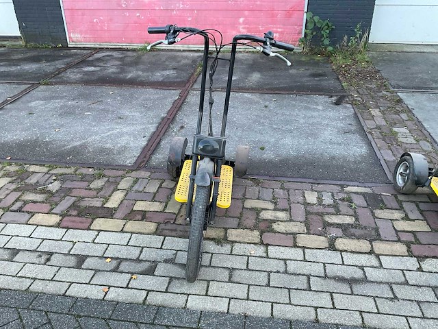 E-scooter swingtrike (8x) - afbeelding 18 van  31
