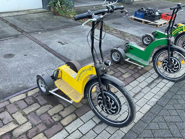 E-scooter swingtrike (8x) - afbeelding 19 van  31