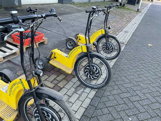 E-scooter swingtrike (8x) - afbeelding 24 van  31
