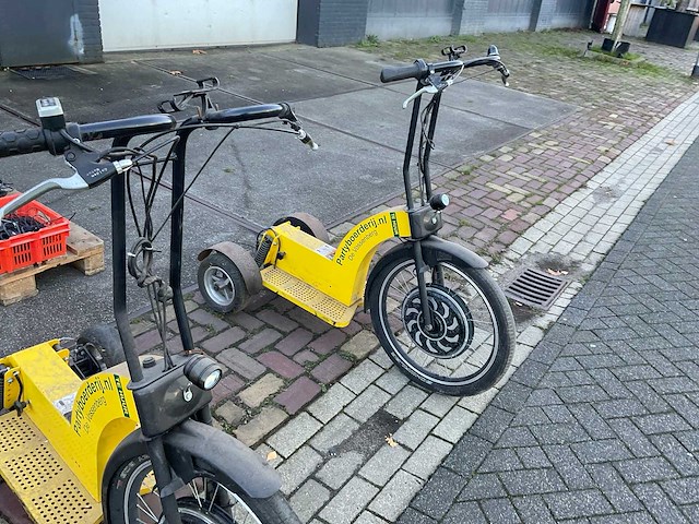 E-scooter swingtrike (8x) - afbeelding 25 van  31