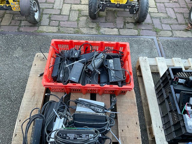 E-scooter swingtrike (8x) - afbeelding 31 van  31