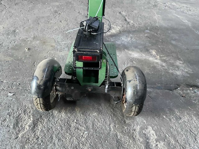 E-scooter swingtrike - afbeelding 4 van  14