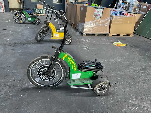 E-scooter swingtrike - afbeelding 2 van  9
