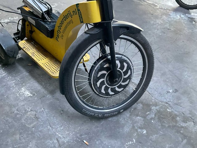 E-scooter swingtrike - afbeelding 8 van  10