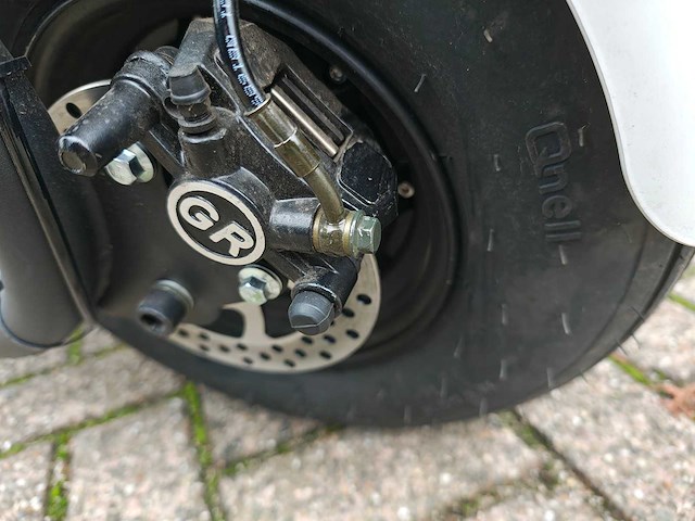E-scooter - afbeelding 4 van  13