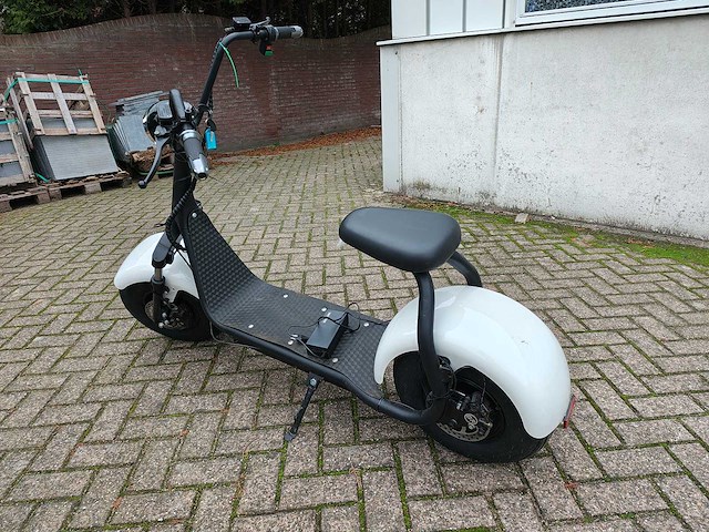 E-scooter - afbeelding 7 van  13